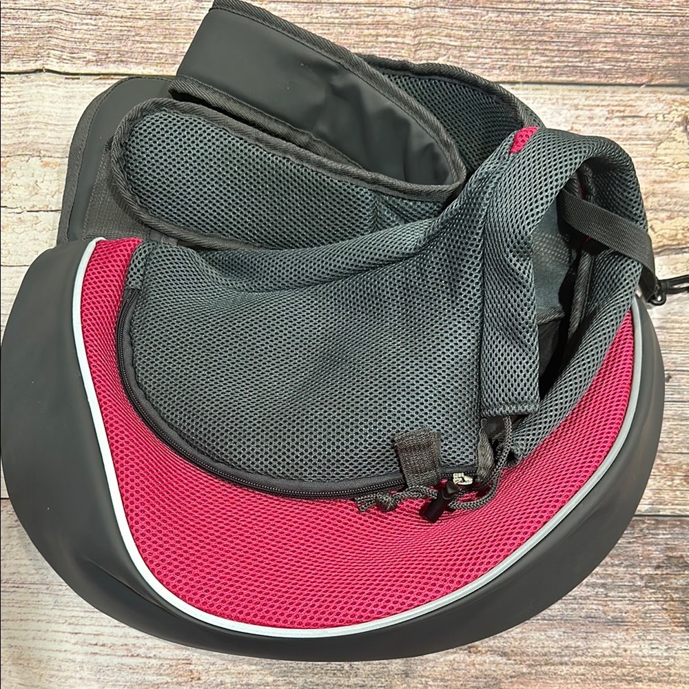 Yudodo Comfy Paws Pet Sling Carrier - Black and Pink